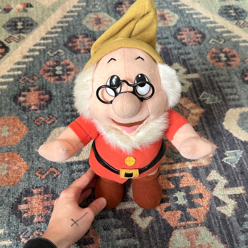 Mattel 1993 Disney Dwarfs Plush Toy Surface Washable Seven Dwarfs Character